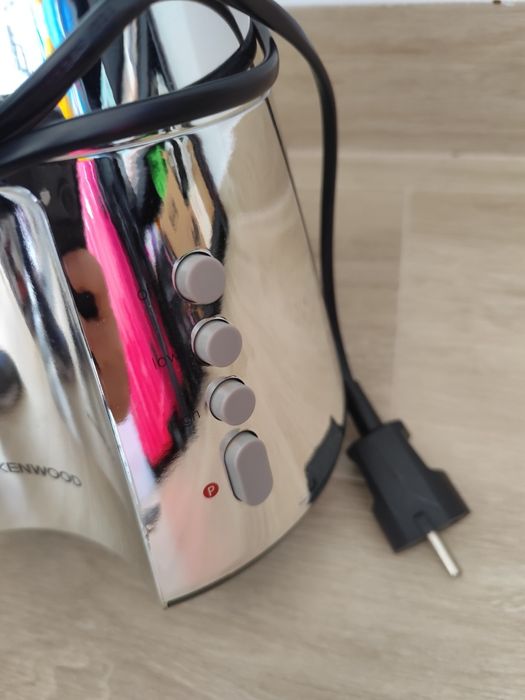 Liquidificador Kenwood com torneira