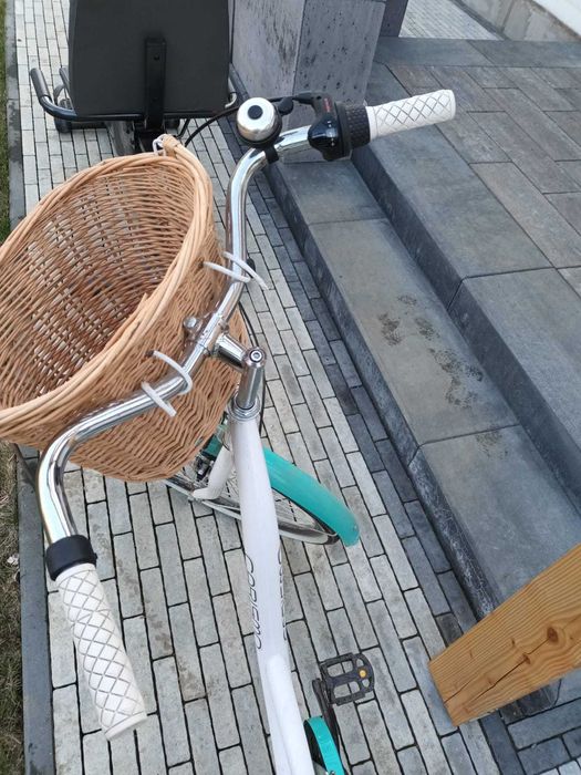 Rower damski z koszykiem