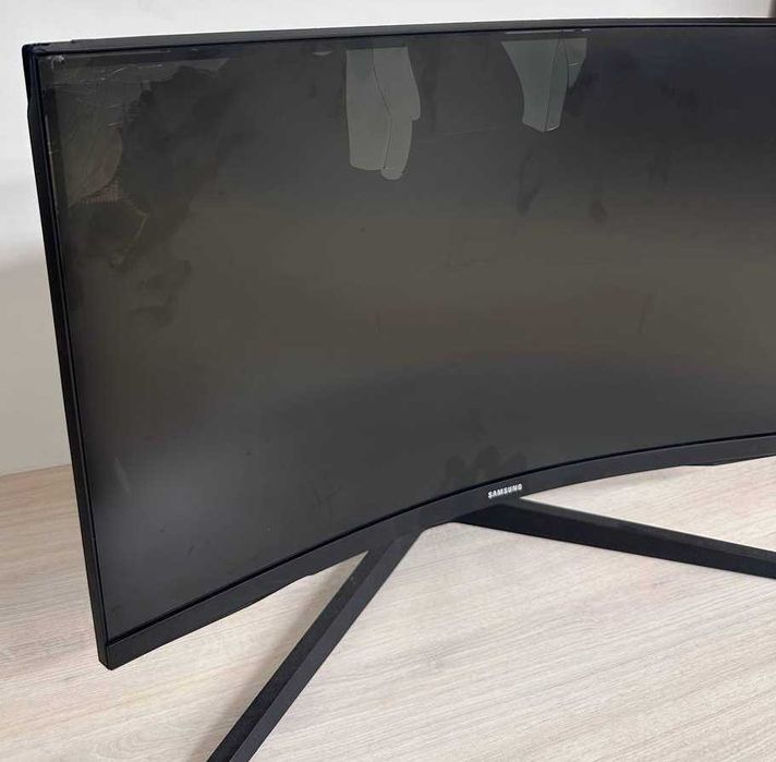 Монітор Samsung Odyssey G5 27" 144Hz QHD розбита матриця на запчастини