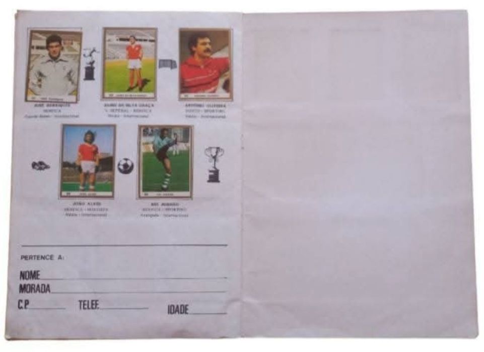 Caderneta antiga, ídolos do Passado.