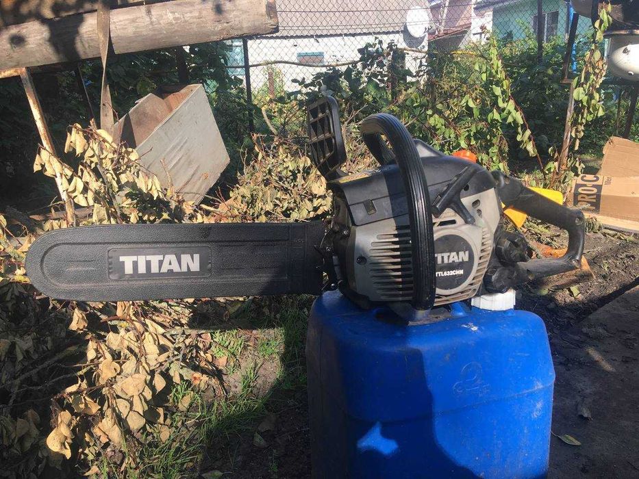 Английская бензопила Titan
