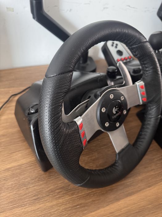 Logitech G27 Racing Wheel + Pedal & Stick