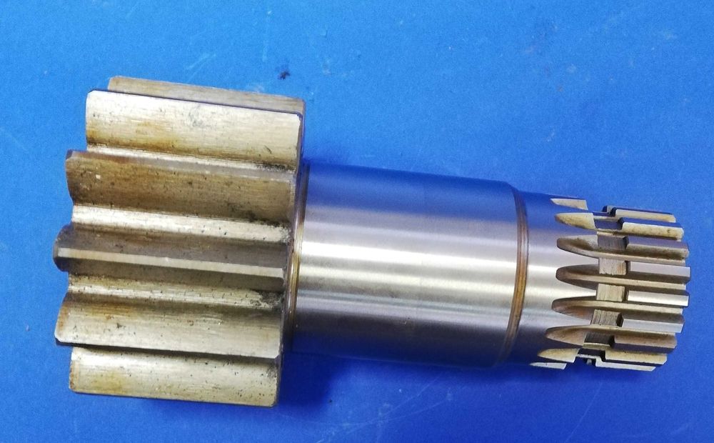 Wałek silnika obrotu CAT 305.5