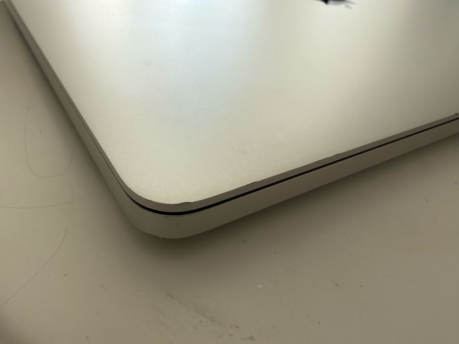 Macbook Pro 16 2019 A2141 i7 2,6 16GB 512GB SSD macOS Tahoe