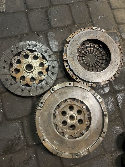 Sprzeglo dwumasa bmw e60 e61 n53b30 3.0i 272km