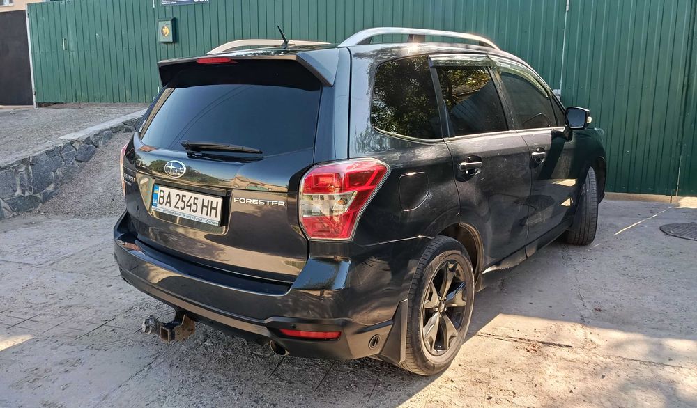 Subaru Forester 2014 official