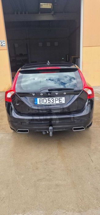 VOLVO V60 2018 2.0 150cv