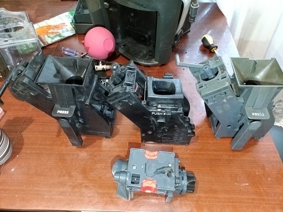 Заварні блоки до кавомаш.запчастини