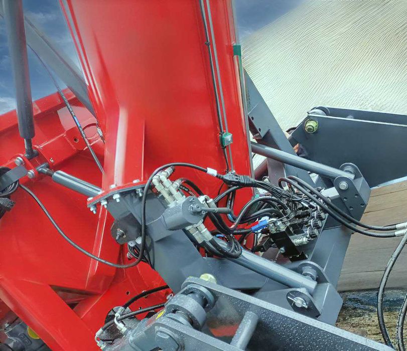 Kosz przyjęciowy kontener KOBZARENKO BNP-3 Przeładunek zboża 250t/h