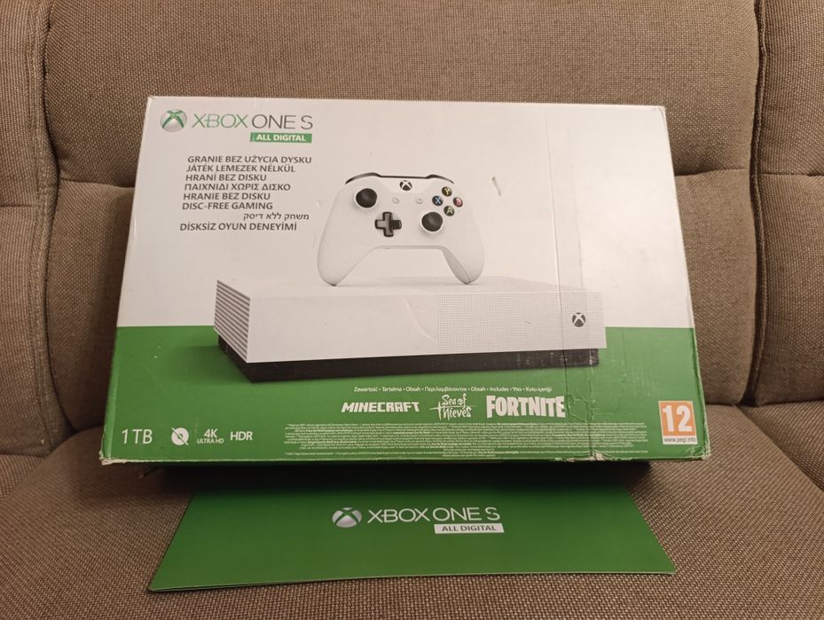 Sprzedam XBox One S 1TB