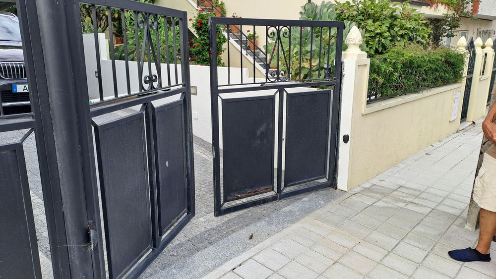 Portão entrada para carro e para homem