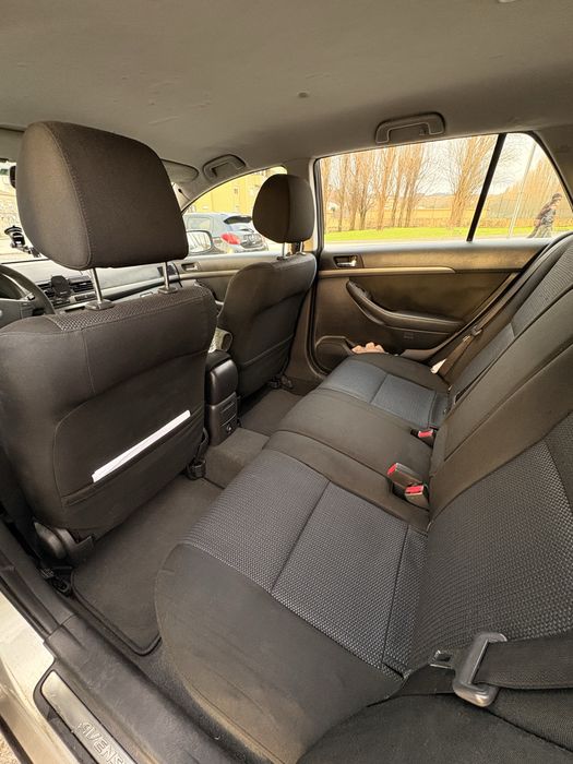 Toyota avensis SW