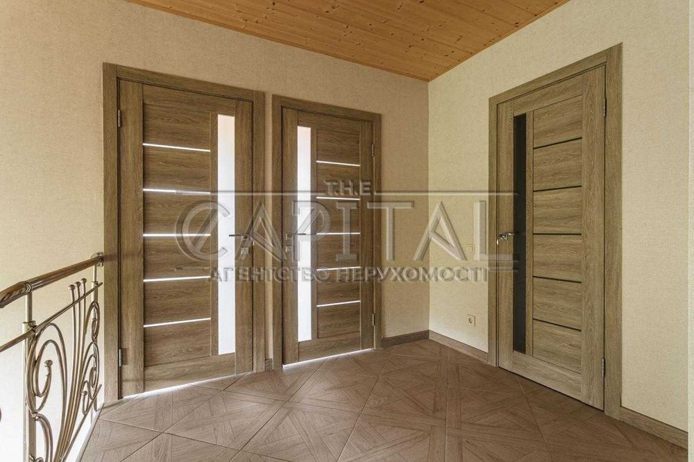 Продаж будинку в Підгірцях