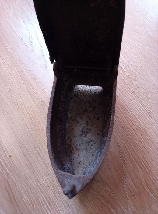 Vintage Ironing Iron64285110386563122
