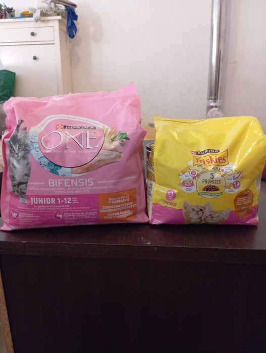 Vendo ração de gato Purina usada/aberta