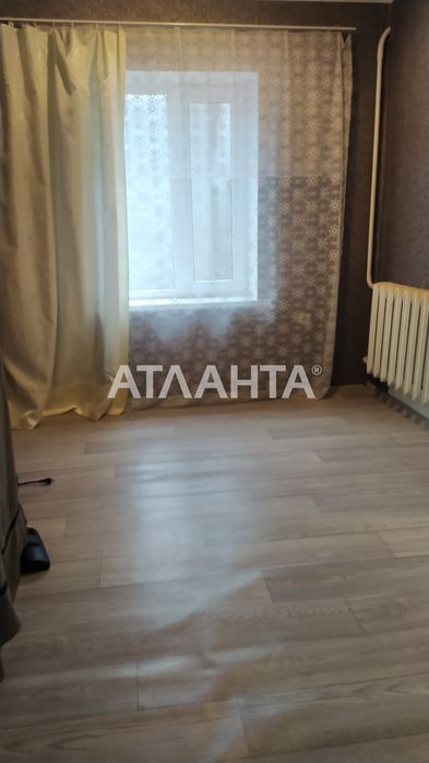 Продам 2 дома на одном участке в центре Ленпосёлка, 10 соток земли