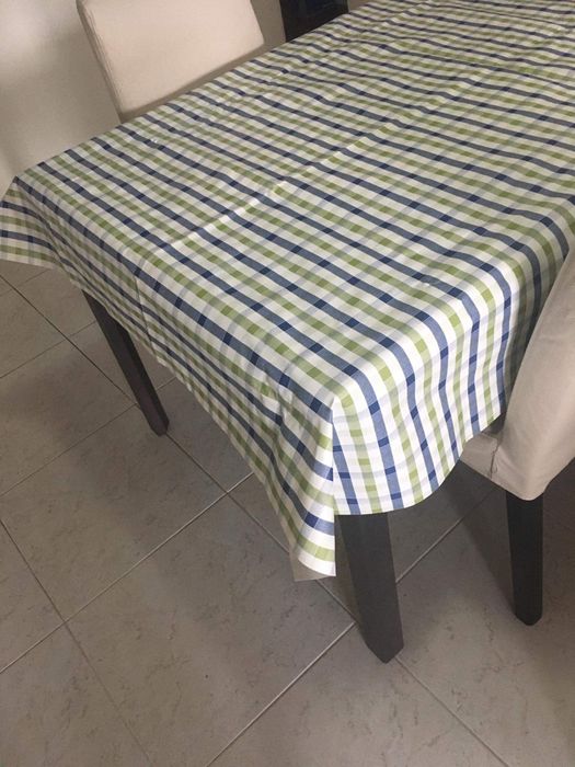 Vendo toalha de mesa vinil