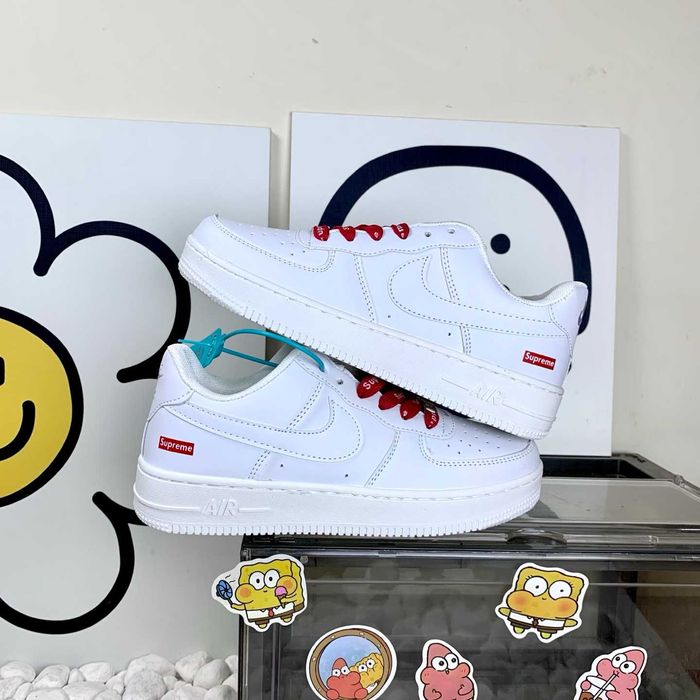 Nike_Air_Force_1_Low_Supreme_White R.38.5