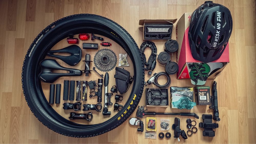 Запчастини до велосипеду! Maxxis, Bontrager, Specialized!