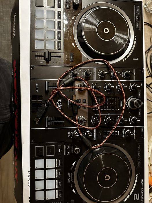 Hercules dj impulse 500