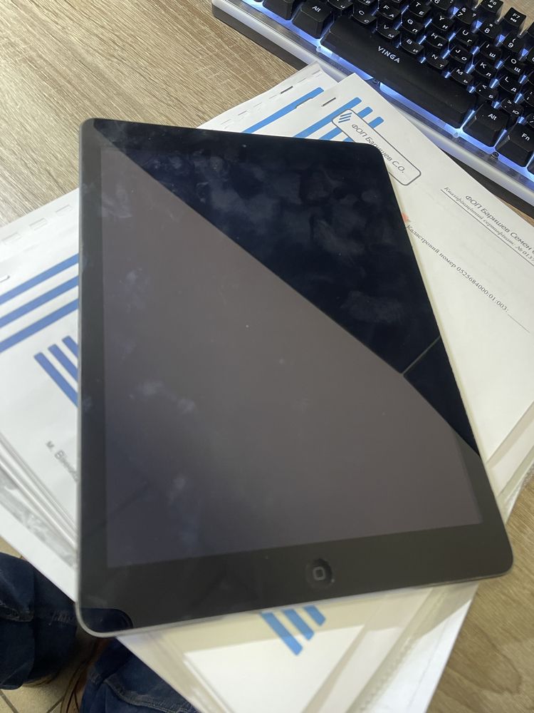 Apple Ipad air 1 16gb lte: 900 грн. - Планшетні комп'ютери Вінниця на Olx