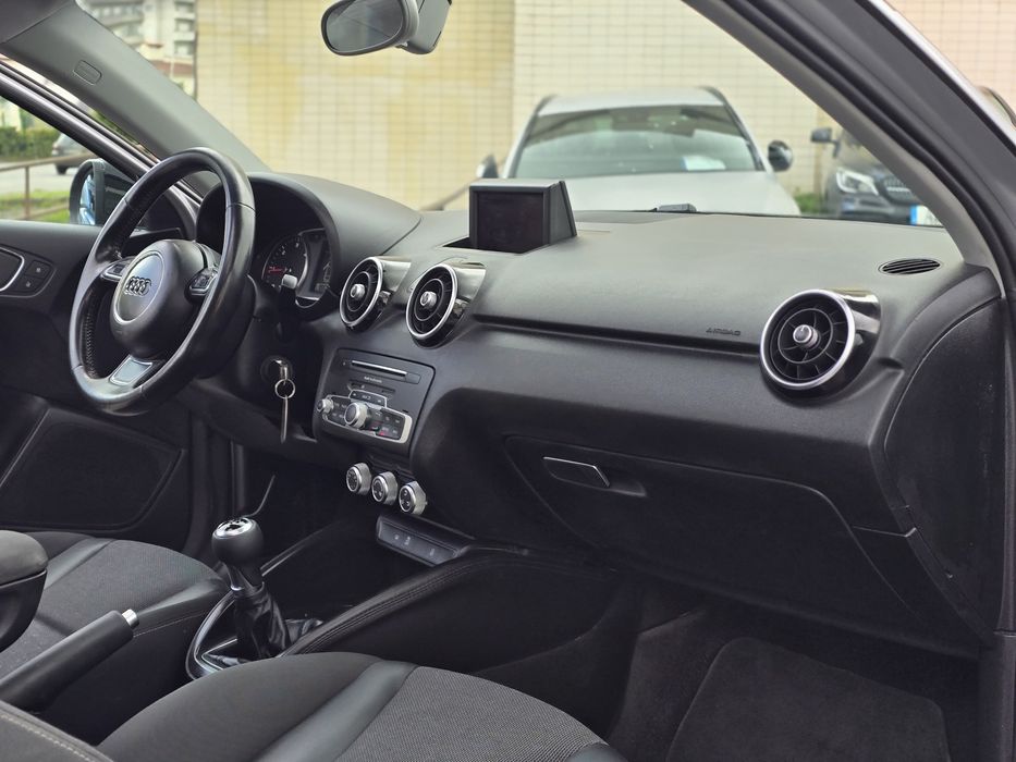 Audi A1 8X S Line 1.6Tdi 105Cv