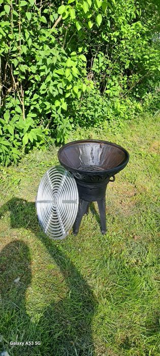 Grill Żeliwny Ogrodowy