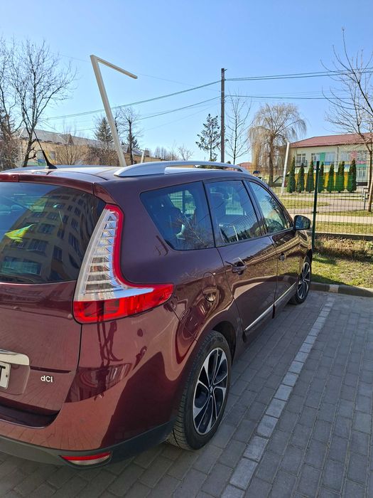 RENAULT Megane Scenic