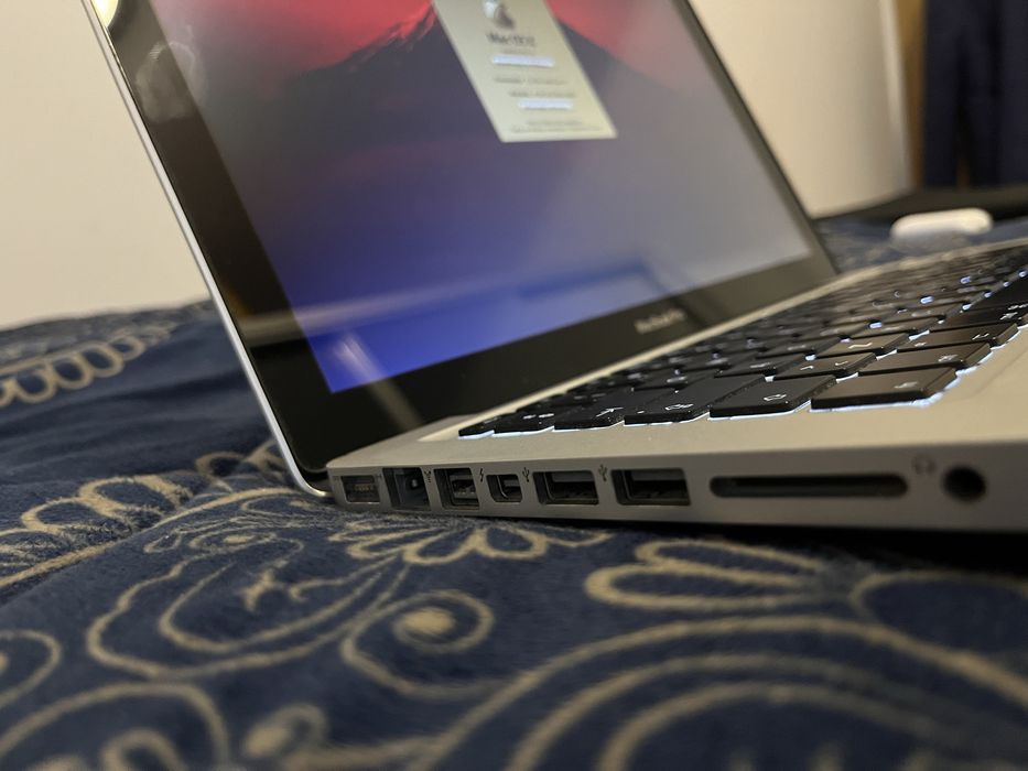 Macbook Pro  A127864861240870018123