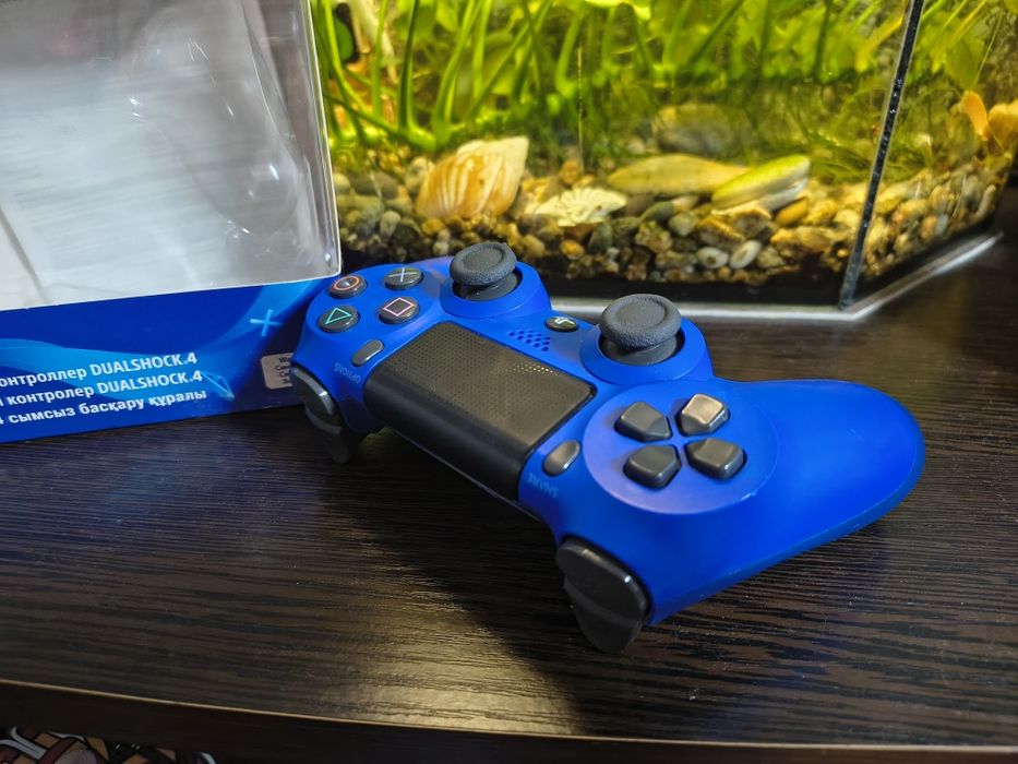 Джойстик Dualshock 4 version 2 (Wave blue)