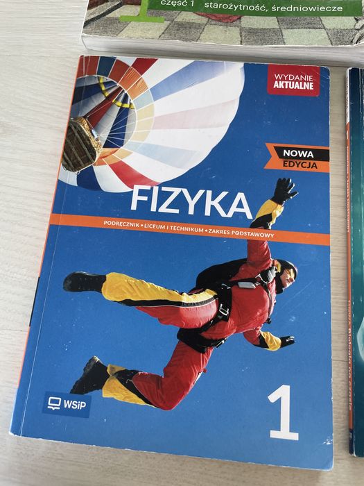 Zestaw podręczników do kl 1 lo i technikum