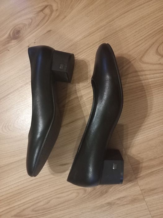 Pantofle/ buty damskie 38