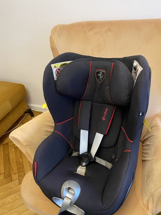 Fotelik Cybex Sirona Z i-size Ferrari(0-18kg)+ baza obrotowa 360stopni