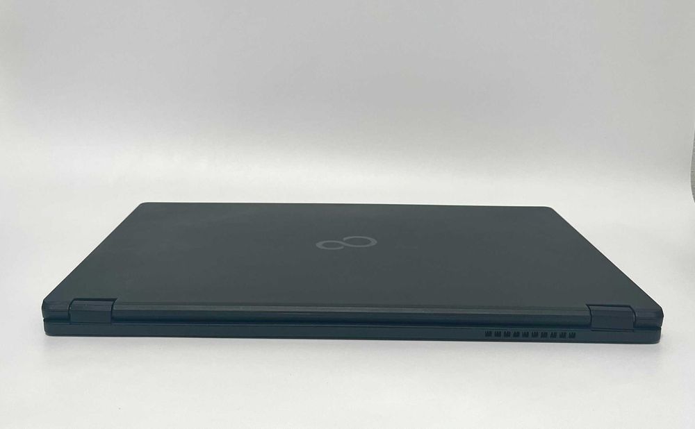 Б/У Ноутбук Fujitsu Lifebook U758 15.6/i5-8250U/8GB/SSD 256GB/Гарантія