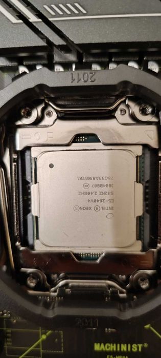 Комплект E5-MR9A/XEON 2640 V4/32GB DDR4