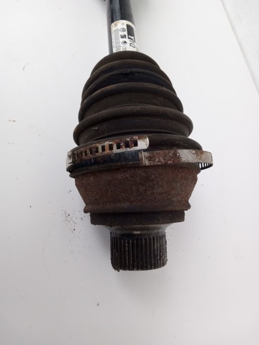 Audi A4 B8 Półoś lewa 271Q