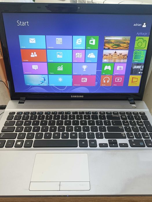 Sprzedam laptopa Samsung NP270E5E