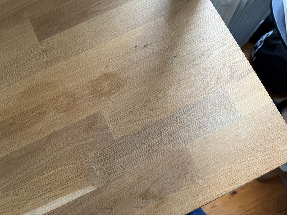 Secretária de fixar a parede