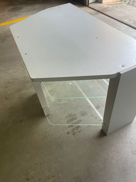 Vendo movel de tv como nova