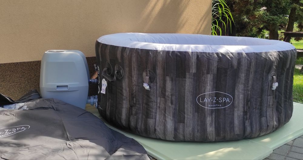 Spa ogrodowe ,Bahamas  Lay -Z-Spa  Bestwey