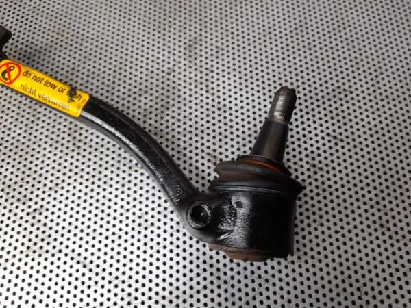 Braço de suspensão frente direito BMW X3 (E83)