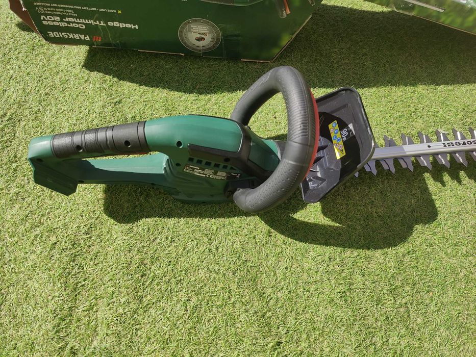 máquina de cortar arbustos parkside