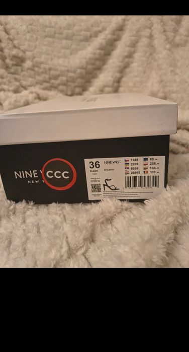 Brokatowe błyszczące szpilki