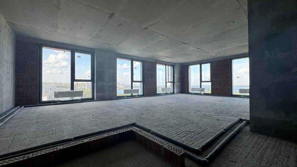 Продам панорамну 3к-4к квартиру в ЖК MARSHALL