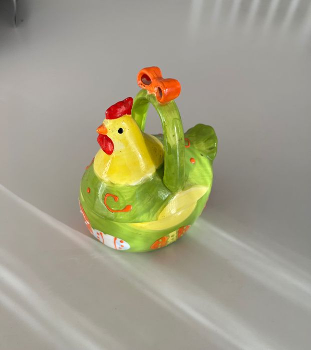 Ceramic Easter Chicken444326340524124160