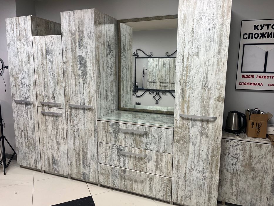 Меблі з салону краси