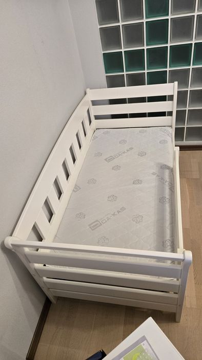 Детская кровать 80х160 Тедди 1-спальная (бук) Луна белая с матрасом