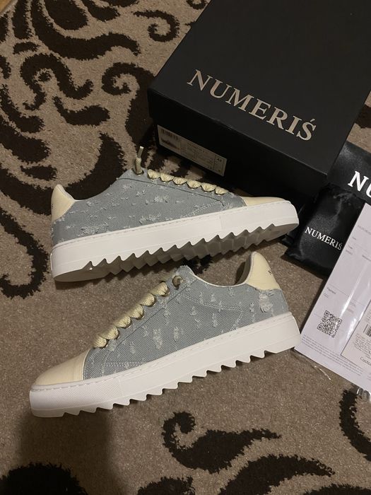 Кросівки Numeris {42}