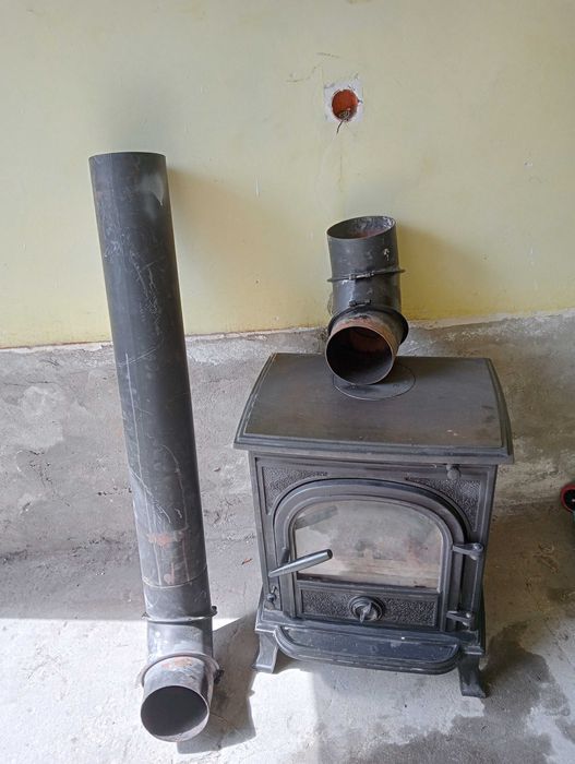 Piec kominkowy żeliwny typu "koza"