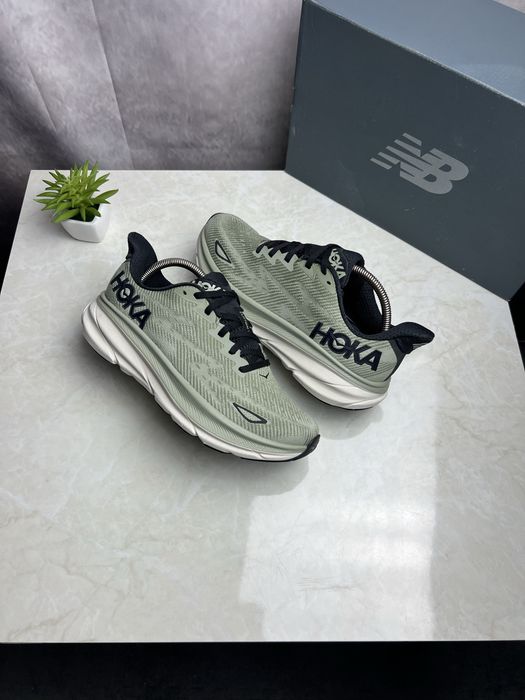 Кросівки Hoka Clifton 9 Розмір 42 Original Взуття